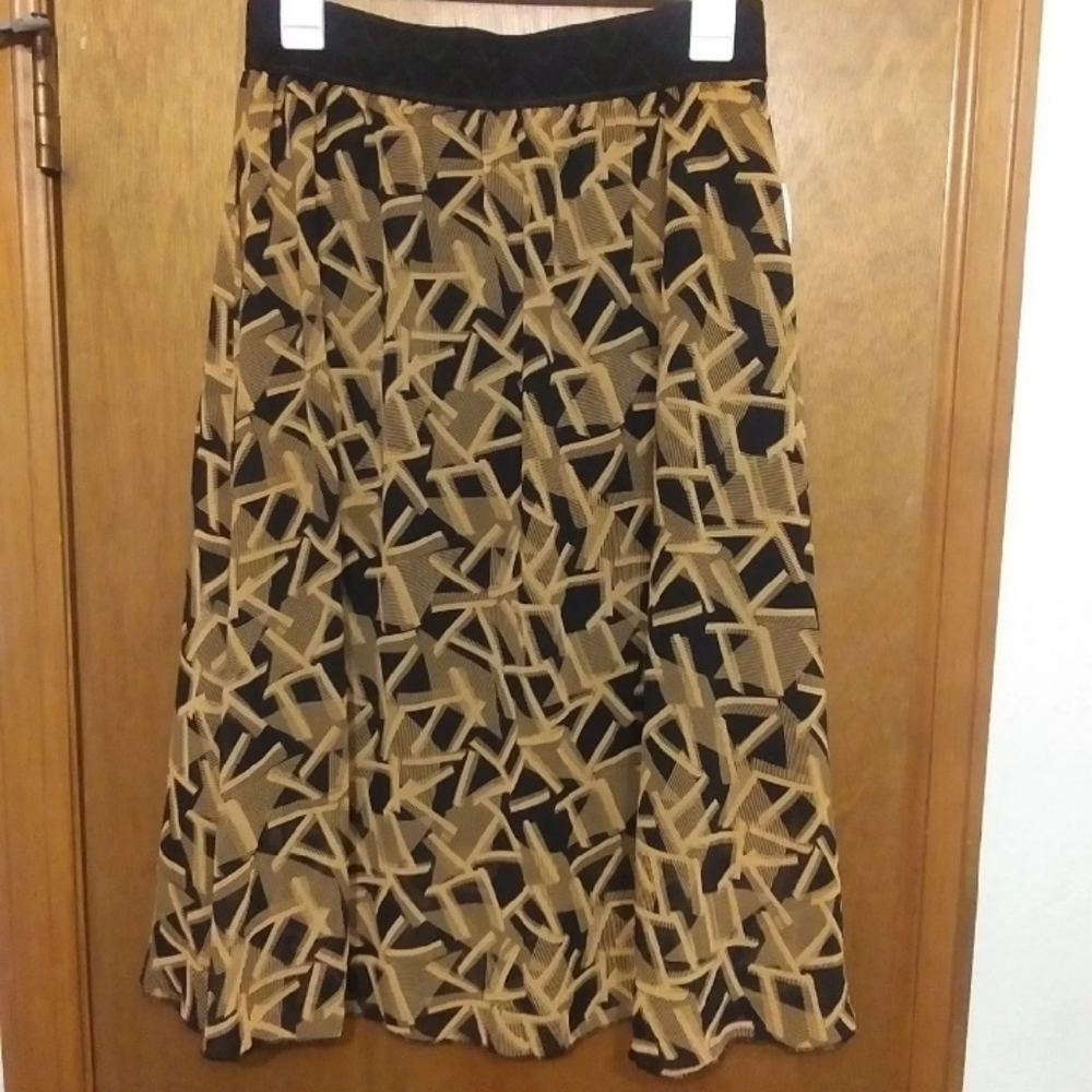 LuLa Roe Lola Skirt